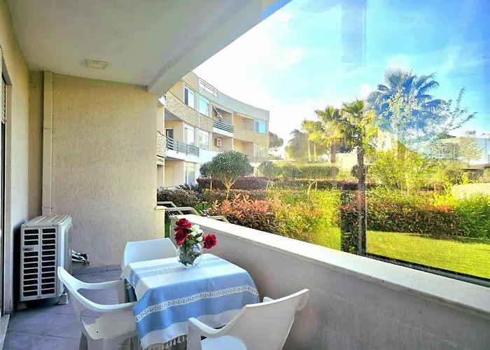 Lägenhet In Gjiri I Lalzit Near Sandy *