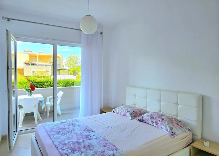 In Gjiri I Lalzit Near Sandy Plazhi San Pietro